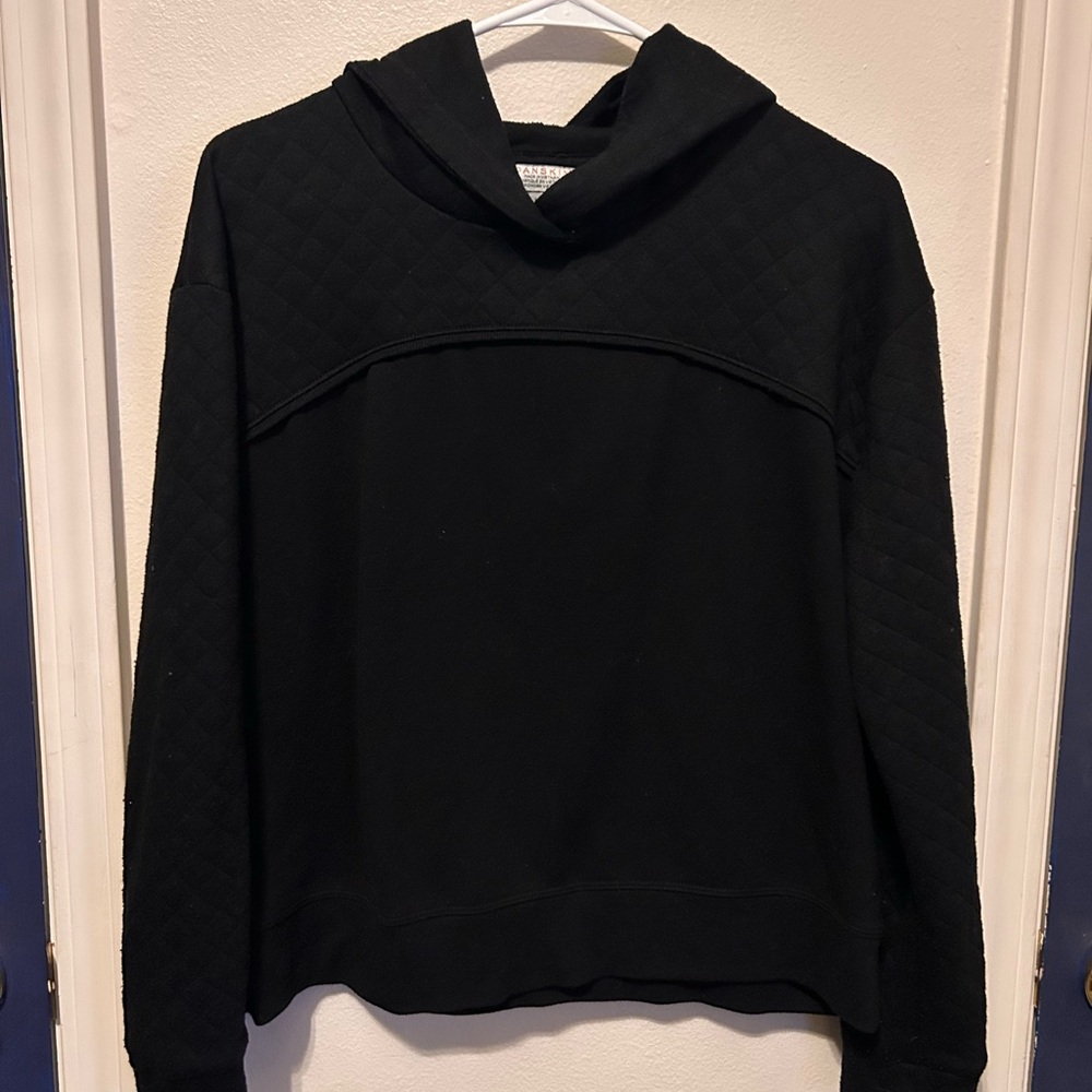 Danskin Set Women's Quilted Black Hoodie & Shorts (2 pieces!)